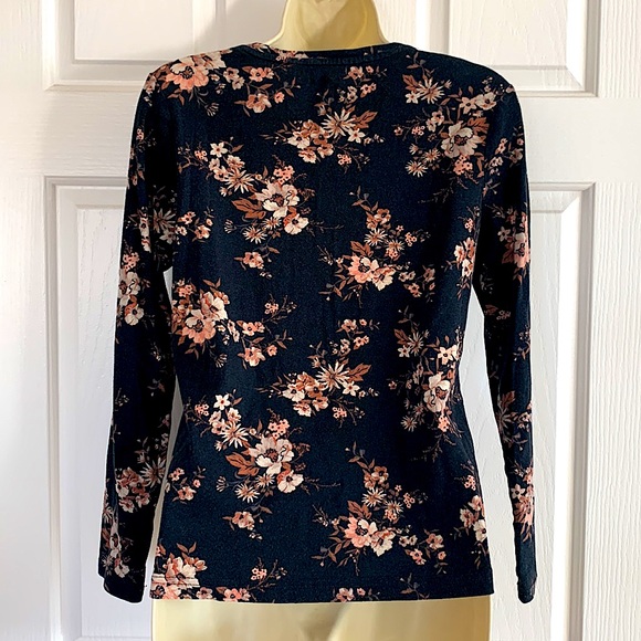 Croft & Barrow Cotton Long Sleeve Floral Top Size S **Black and Pink** - Picture 2 of 4